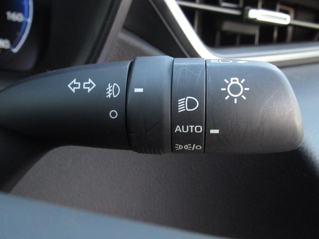 カローラツーリング ハイブリッド　ダブルバイビー　ディーラー社用車　１０．５インチフルセグナビ（前後ドラレコ内蔵）　ＢｌｕｅＴｏｏｔｈ　バックカメラ　ブレインドスポットモニター　カラーヘッドアップディスプレイ　安心降車アシスト　１５００Ｗコンセント（50枚目）