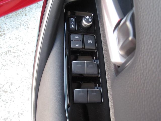 カローラツーリング ハイブリッド　ダブルバイビー　ディーラー社用車　１０．５インチフルセグナビ（前後ドラレコ内蔵）　ＢｌｕｅＴｏｏｔｈ　バックカメラ　ブレインドスポットモニター　カラーヘッドアップディスプレイ　安心降車アシスト　１５００Ｗコンセント（51枚目）