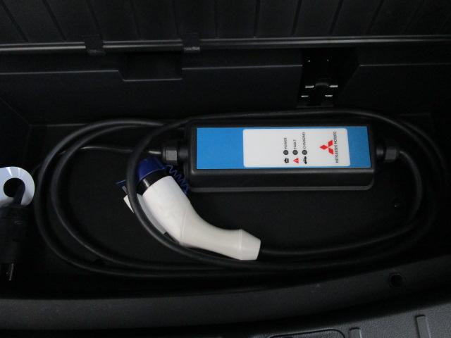Gセーフティパッケージ 1オーナー 100VAC電源 SDナビ 車検整備付(57枚目)