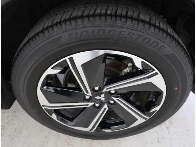 エクリプスクロスPHEV P スマホ連携ナビ フルセグTV 全方位カメラ(14枚目)