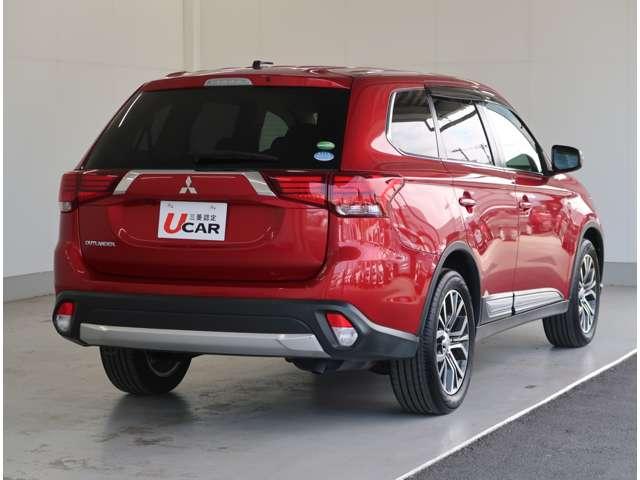 アウトランダー ２０Ｇセーフティパッケージ　ＳＤナビ　フルセグＴＶ　後席モニター　ＥＴＣ（7枚目）