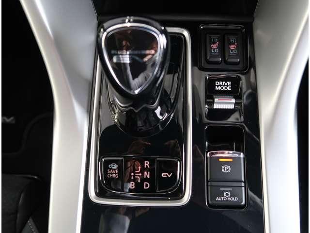 エクリプスクロスPHEV P バッテリー残存容量89パーセント 禁煙車(12枚目)