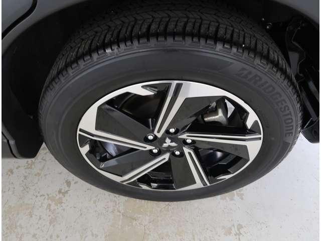 エクリプスクロスPHEV P バッテリー残存容量89パーセント 禁煙車(17枚目)