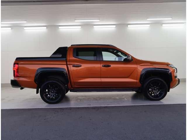 トライトン GSR 5人乗り スマホ連携ナビ フルセグTV(8枚目)