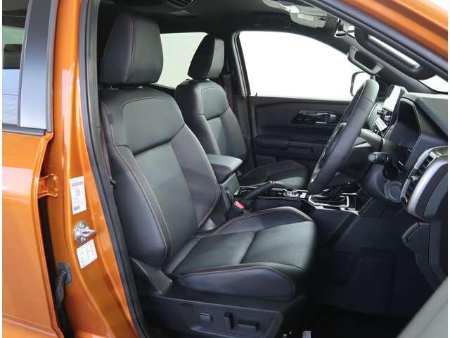 トライトン GSR 5人乗り スマホ連携ナビ フルセグTV(17枚目)