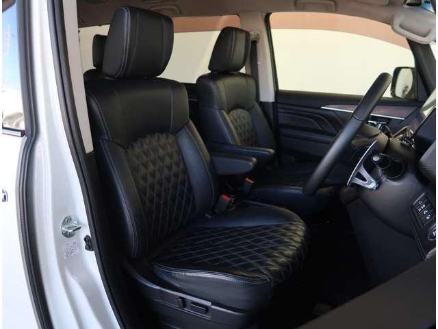 デリカD:5 P 7人乗り レザーシート SDナビ(18枚目)