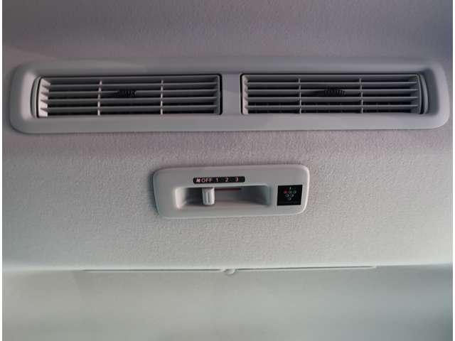 デリカミニ T プレミアム 禁煙車 ワンオーナー ナビ 全方位カメラ(12枚目)