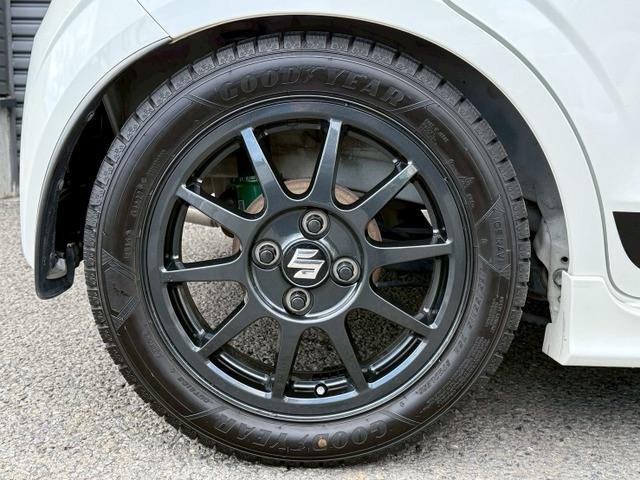 アルトワークス ベースグレード ターボチャージャー ローダウン 15インチアルミホイール クリアランスソナー 頸部衝撃緩和ヘッドレスト ナビ付 盗難防止システム 衝突安全ボディ キーレスエントリー スマートキー(20枚目)