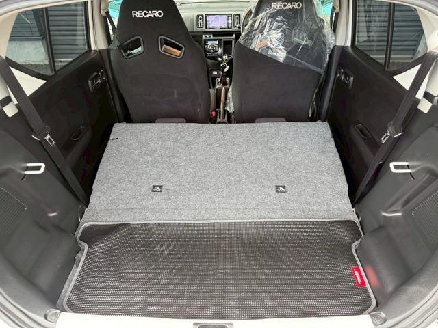 アルトワークス ベースグレード ターボチャージャー ローダウン 15インチアルミホイール クリアランスソナー 頸部衝撃緩和ヘッドレスト ナビ付 盗難防止システム 衝突安全ボディ キーレスエントリー スマートキー(34枚目)