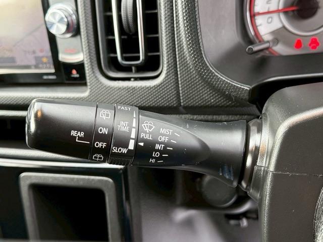 アルトワークス ベースグレード ターボチャージャー ローダウン 15インチアルミホイール クリアランスソナー 頸部衝撃緩和ヘッドレスト ナビ付 盗難防止システム 衝突安全ボディ キーレスエントリー スマートキー(38枚目)