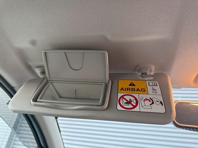 アルトワークス ベースグレード ターボチャージャー ローダウン 15インチアルミホイール クリアランスソナー 頸部衝撃緩和ヘッドレスト ナビ付 盗難防止システム 衝突安全ボディ キーレスエントリー スマートキー(52枚目)