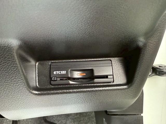 アルトワークス ベースグレード ターボチャージャー ローダウン 15インチアルミホイール クリアランスソナー 頸部衝撃緩和ヘッドレスト ナビ付 盗難防止システム 衝突安全ボディ キーレスエントリー スマートキー(56枚目)