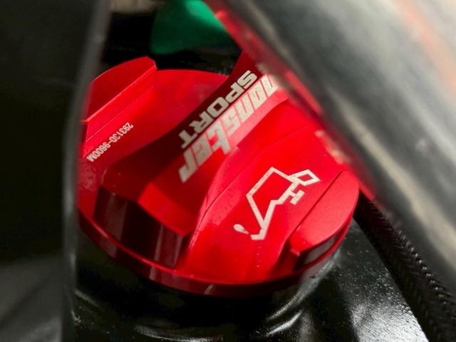 アルトワークス ベースグレード ターボチャージャー ローダウン 15インチアルミホイール クリアランスソナー 頸部衝撃緩和ヘッドレスト ナビ付 盗難防止システム 衝突安全ボディ キーレスエントリー スマートキー(64枚目)