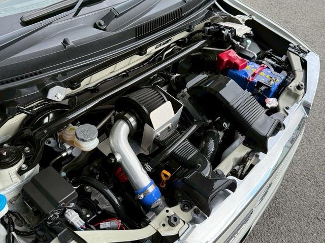 アルトワークス ベースグレード ターボチャージャー ローダウン 15インチアルミホイール クリアランスソナー 頸部衝撃緩和ヘッドレスト ナビ付 盗難防止システム 衝突安全ボディ キーレスエントリー スマートキー(68枚目)