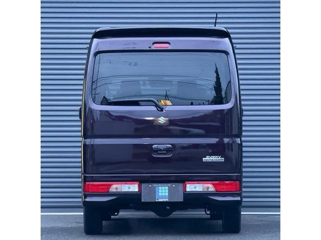 エブリイワゴン ＰＺターボスペシャル　両側パワースライドドア　バックカメラ　クリアランスソナー　１４インチアルミホイール　フルフラットシート　ベンチシート　頸部衝撃緩和ヘッドレスト　衝突被害軽減システム　衝突安全ボディ　盗難防止システム（6枚目）