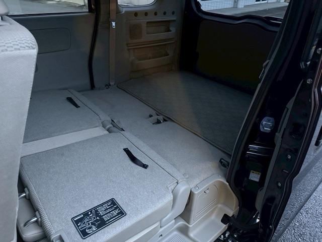 エブリイワゴン ＰＺターボスペシャル　両側パワースライドドア　バックカメラ　クリアランスソナー　１４インチアルミホイール　フルフラットシート　ベンチシート　頸部衝撃緩和ヘッドレスト　衝突被害軽減システム　衝突安全ボディ　盗難防止システム（33枚目）