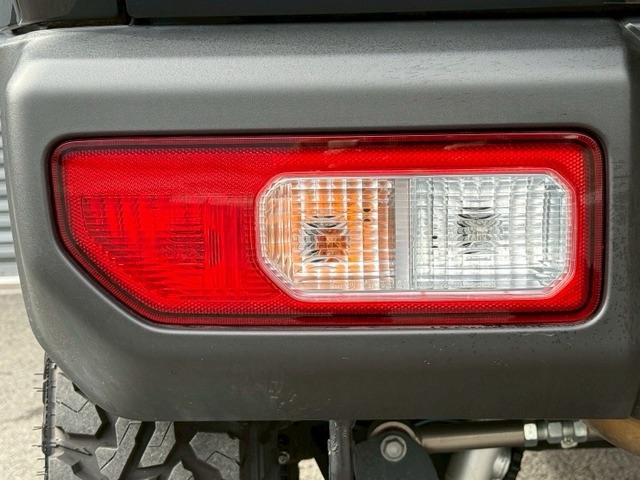 ジムニー XC 640Tiサスペンションキット ルーフレール リフトアップ エアロ ターボチャージャー シートヒーター ドライブレコーダー 16インチアルミホイール オートクルーズコントロールシステム(13枚目)