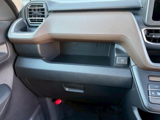 ムーヴ ＲＳ　両側パワースライドドア　アダプティブクルーズコントロールシステム　全方位カメラ　クリアランスソナー　ターボチャージャー　衝突被害軽減システム　衝突安全ボディ　盗難防止システム　寒冷地仕様（48枚目）