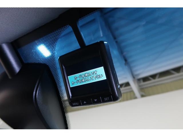 ハイブリッドＲＳ・ホンダセンシング　認定中古車運転支援ドラレコナビ　ＵＳＢ　サイドエアバック　リアカメラ　スマ－トキ－　ＬＥＤライト　フルセグ　クルコン　ｉ－ｓｔｏｐ　イモビライザー　ＡＢＳ　ＤＶＤ　キーレス　オートエアコン　ＥＴＣ(14枚目)