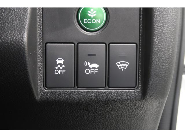 ヴェゼル ハイブリッドＺ　ワンオーナー　禁煙　認定中古車　衝突軽減ブレーキ　ドライブレコーダー　シートヒーター　純正ナビ　バックモニター　フルセグＴＶ　ＣＤ再生　Ｂｌｕｅｔｏｏｔｈ　ＨＤＭＩ　ＥＴＣ　オートライト　パドルシフト（13枚目）