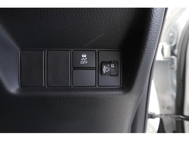 フィット e:HEVRS 元試乗車 禁煙 認定中古車 衝突軽減ブレーキ MTモード 純正ナビ フルセグTV バックモニター CD再生 DVD再生 Bluetooth ミュージックサーバー ETC レーダークルーズ エアバッグ(12枚目)
