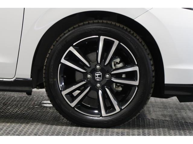 フィット e:HEVRS 元試乗車 禁煙 認定中古車 衝突軽減ブレーキ MTモード 純正ナビ フルセグTV バックモニター CD再生 DVD再生 Bluetooth ミュージックサーバー ETC レーダークルーズ エアバッグ(19枚目)
