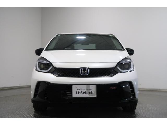 フィット e:HEVRS 元試乗車 禁煙 認定中古車 衝突軽減ブレーキ MTモード 純正ナビ フルセグTV バックモニター CD再生 DVD再生 Bluetooth ミュージックサーバー ETC レーダークルーズ エアバッグ(21枚目)
