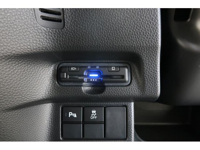 N-BOXカスタム Lターボ ワンオーナー 禁煙 認定中古車 衝突軽減ブレーキ 両側電動スライドドア 前後ドラレコ シートヒーター 純正ナビ フルセグTV バックモニター CD/DVD再生 Bluetooth MTモード ETC(16枚目)