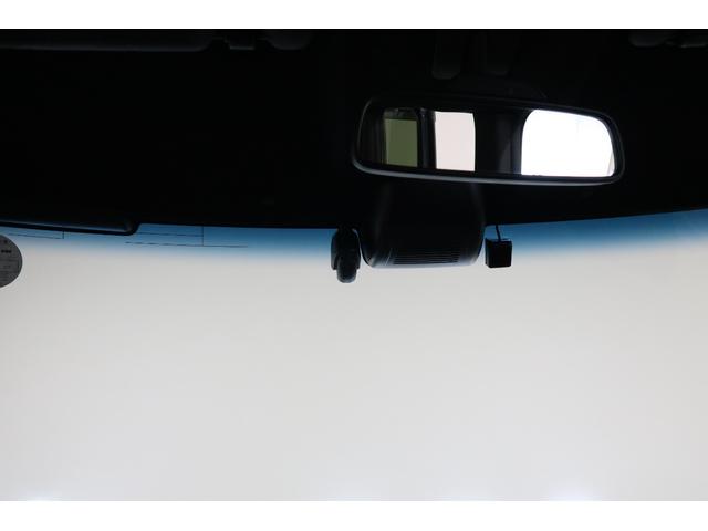 N-BOXカスタム Lターボ ワンオーナー 禁煙 認定中古車 衝突軽減ブレーキ 両側電動スライドドア 前後ドラレコ シートヒーター 純正ナビ フルセグTV バックモニター CD/DVD再生 Bluetooth MTモード ETC(18枚目)