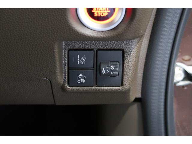 Ｎ－ＢＯＸ Ｇ・スロープ　ワンオーナー　福祉車両　車いす乗車　禁煙　認定中古車　衝突軽減ブレーキ　前後ドラレコ　純正ナビ　バックモニター　フルセグＴＶ　ＣＤ／ＤＶＤ再生　ベンチシート　地デジ　ＬＥＤヘッド　スマキー　ワンオナ（12枚目）