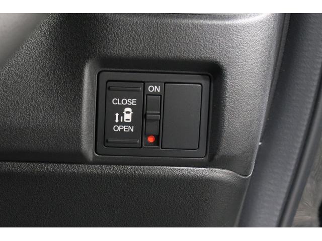 N-BOXカスタム ベースグレード 元試乗車 禁煙 認定中古車 衝突軽減ブレーキ ドラレコ シートヒーター 片側電動スライドドア 純正ナビ バックモニター フルセグTV CD/DVD再生 Bluetooth ETC デモカーUP Dレコ(13枚目)