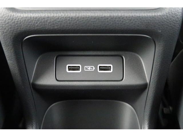 ヴェゼル ｅ：ＨＥＶＺ　ワンオーナー　禁煙　認定中古車　衝突軽減ブレーキ　前後ドラレコ　全周囲カメラ　シートヒーター　ハンドルヒーター　プレミアムオーディオ　ワイヤレス充電　フルセグＴＶ　コネクトディスプレイ　ＥＴＣ２．０（16枚目）