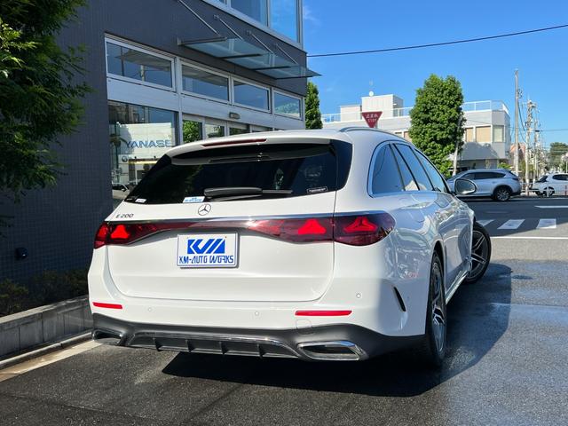 Eクラスステーションワゴン E200ステーションワゴンアバギャルドAMGラインP 走行距離40km AMGラインP レザーエクスクルーシブP MBUXスーパースクリーン アドバンスドパッケージ デジタルインテリアパッケージ オパリスホワイトメタリック(11枚目)