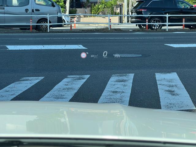 Eクラスステーションワゴン E200ステーションワゴンアバギャルドAMGラインP 走行距離40km AMGラインP レザーエクスクルーシブP MBUXスーパースクリーン アドバンスドパッケージ デジタルインテリアパッケージ オパリスホワイトメタリック(30枚目)