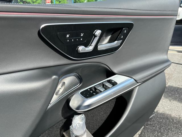 Eクラスステーションワゴン E200ステーションワゴンアバギャルドAMGラインP 走行距離40km AMGラインP レザーエクスクルーシブP MBUXスーパースクリーン アドバンスドパッケージ デジタルインテリアパッケージ オパリスホワイトメタリック(43枚目)