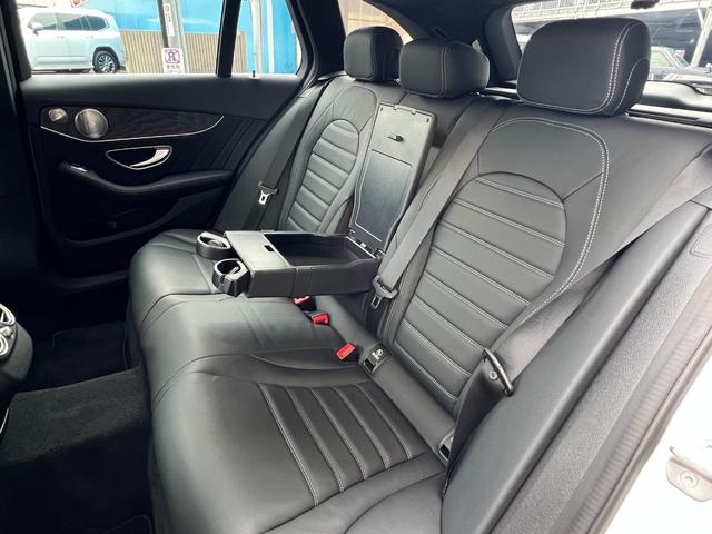 Ｃクラスステーションワゴン Ｃ２００ステーションワゴンアバンギャルドＡＭＧライン　レザーエクスクルーシブＰ／レーダーセーフティＰ／ＡＭＧスタイリングＰ／エアバランスＰ／ＡＭＧ１８アルミ／Ｂｕｒｍｅｓｔｅｒサウンド／本革／シートヒーター／ヘッドアップディスプレイ／前後ドラレコ（18枚目）