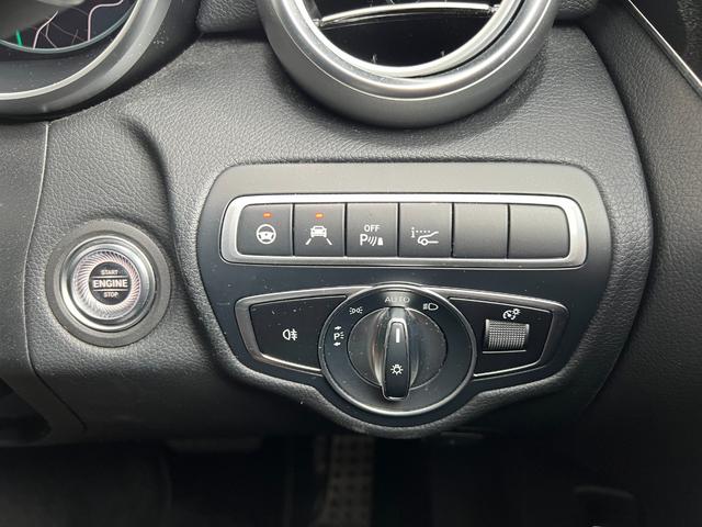 Ｃクラスステーションワゴン Ｃ２００ステーションワゴンアバンギャルドＡＭＧライン　レザーエクスクルーシブＰ／レーダーセーフティＰ／ＡＭＧスタイリングＰ／エアバランスＰ／ＡＭＧ１８アルミ／Ｂｕｒｍｅｓｔｅｒサウンド／本革／シートヒーター／ヘッドアップディスプレイ／前後ドラレコ（26枚目）