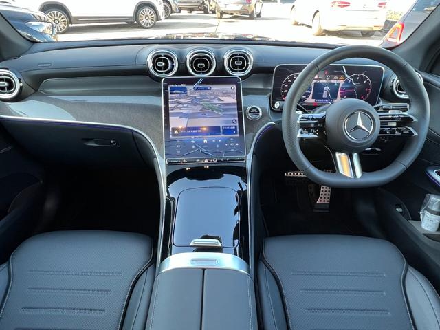 ＧＬＣ ＧＬＣ２２０ｄ　４マチック　コア　ＡＭＧラインＰ　パノラミックルーフ／ＭＢＵＸＡＲナビＴＶ／３６０°カメラ／スポーツシート／シートヒーター／レーダーセーフティＰ／ＡＭＧ２０アルミ／スポーティエンジンサウンド／指紋認証機能／オートテールゲート（3枚目）