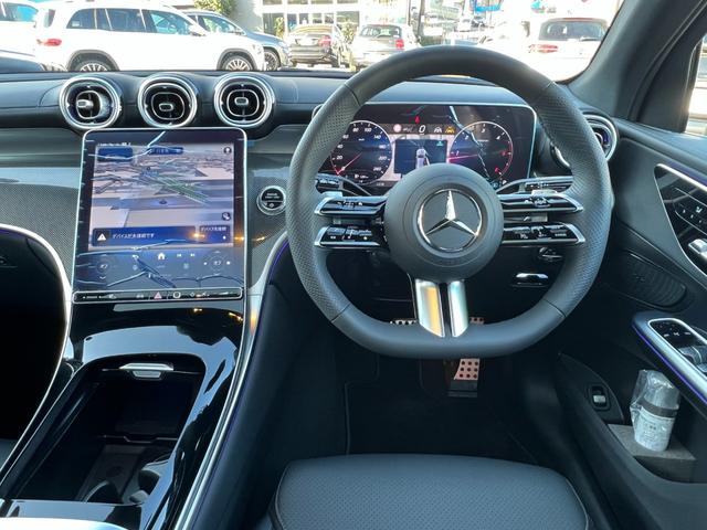 ＧＬＣ ＧＬＣ２２０ｄ　４マチック　コア　ＡＭＧラインＰ　パノラミックルーフ／ＭＢＵＸＡＲナビＴＶ／３６０°カメラ／スポーツシート／シートヒーター／レーダーセーフティＰ／ＡＭＧ２０アルミ／スポーティエンジンサウンド／指紋認証機能／オートテールゲート（13枚目）