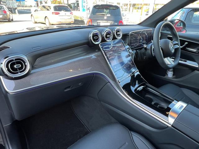 ＧＬＣ ＧＬＣ２２０ｄ　４マチック　コア　ＡＭＧラインＰ　パノラミックルーフ／ＭＢＵＸＡＲナビＴＶ／３６０°カメラ／スポーツシート／シートヒーター／レーダーセーフティＰ／ＡＭＧ２０アルミ／スポーティエンジンサウンド／指紋認証機能／オートテールゲート（14枚目）