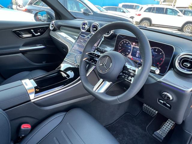 ＧＬＣ ＧＬＣ２２０ｄ　４マチック　コア　ＡＭＧラインＰ　パノラミックルーフ／ＭＢＵＸＡＲナビＴＶ／３６０°カメラ／スポーツシート／シートヒーター／レーダーセーフティＰ／ＡＭＧ２０アルミ／スポーティエンジンサウンド／指紋認証機能／オートテールゲート（15枚目）