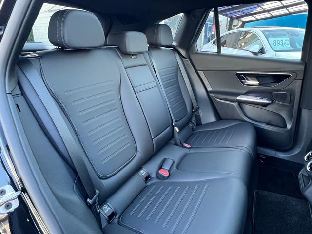 ＧＬＣ ＧＬＣ２２０ｄ　４マチック　コア　ＡＭＧラインＰ　パノラミックルーフ／ＭＢＵＸＡＲナビＴＶ／３６０°カメラ／スポーツシート／シートヒーター／レーダーセーフティＰ／ＡＭＧ２０アルミ／スポーティエンジンサウンド／指紋認証機能／オートテールゲート（17枚目）