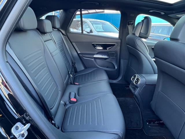 ＧＬＣ ＧＬＣ２２０ｄ　４マチック　コア　ＡＭＧラインＰ　パノラミックルーフ／ＭＢＵＸＡＲナビＴＶ／３６０°カメラ／スポーツシート／シートヒーター／レーダーセーフティＰ／ＡＭＧ２０アルミ／スポーティエンジンサウンド／指紋認証機能／オートテールゲート（18枚目）