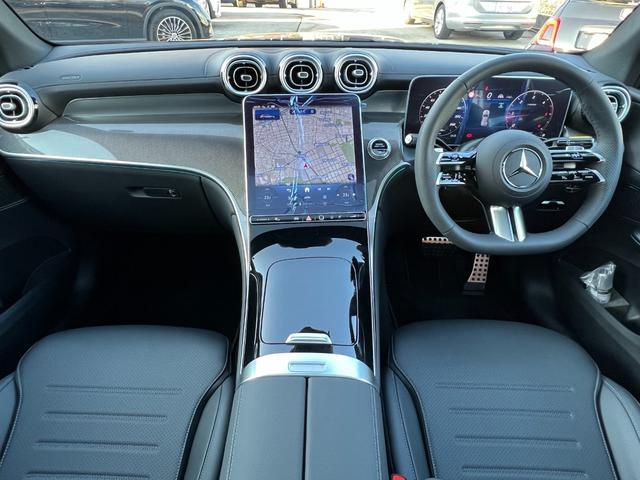 ＧＬＣ ＧＬＣ２２０ｄ　４マチック　コア　ＡＭＧラインＰ　パノラミックルーフ／ＭＢＵＸＡＲナビＴＶ／３６０°カメラ／スポーツシート／シートヒーター／レーダーセーフティＰ／ＡＭＧ２０アルミ／スポーティエンジンサウンド／指紋認証機能／オートテールゲート（3枚目）