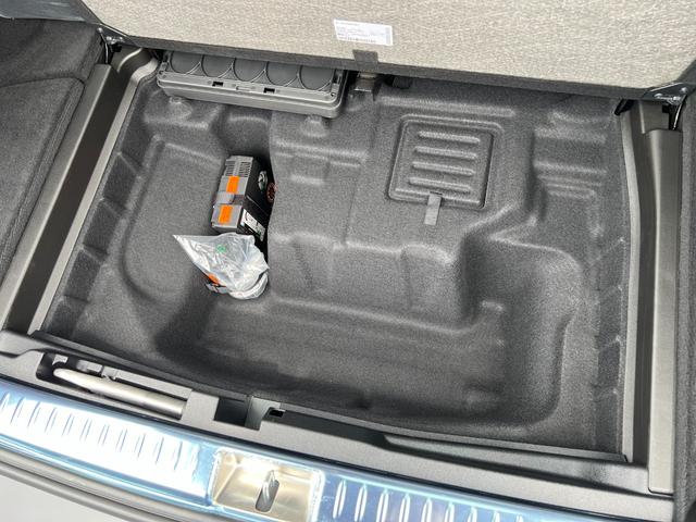 Eクラスステーションワゴン E220dステションワゴンアバギャルドAMGラインP レザーエクスクルーシブP/アドバンスドP/デジタルインテリアP/MBUXARナビTV/360°カメラ/MBUXスーパースクリーン/ヘッドアップディスプレイ/Burmester4Dサウンド(41枚目)