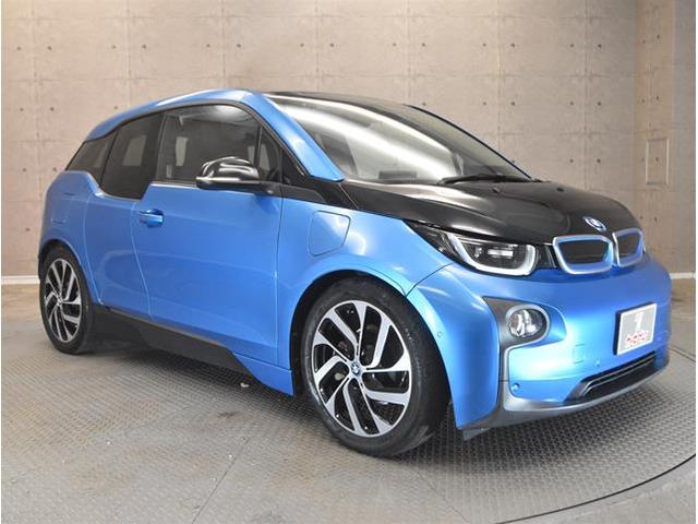 ｉ３ アトリエ　レンジ・エクステンダー装備車　９４Ａｈバッテリー搭載レンジエクステンダー禁煙車　純正ナビ　バックカメラ　ブルートゥースオーディオ　ＵＳＢ／ＡＵＸ接続　ミュージックサーバー　アダプティブクルーズ　衝突軽減ブレーキ　ＥＴＣ２．０（2枚目）