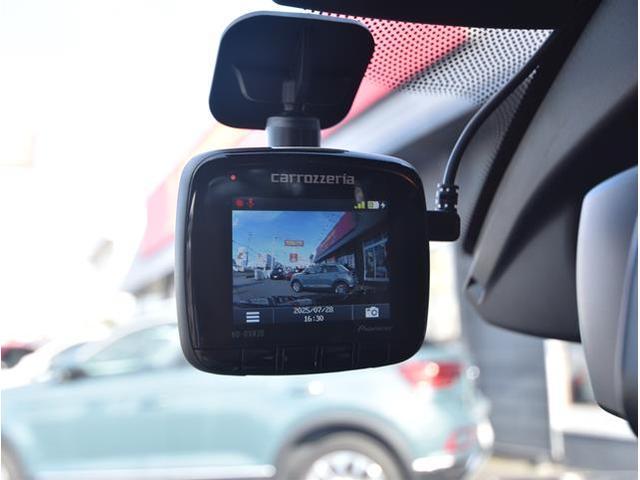 1シリーズ 118i 純正ナビ ETC ドライブレコーダー Bluetoothオーディオキセノンライト オートエアコン クルーズコントロール 純正ホイール ミュージックサーバー(47枚目)