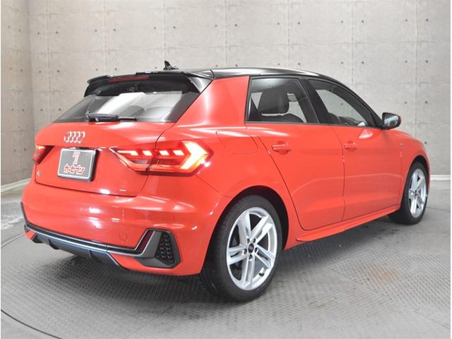 Ａ１スポーツバック ２５ＴＦＳＩ　Ｓライン　アダクティブクルーズコントロール　衝突軽減ブレーキ　ブラインドスポットモニター　ドライブレコーダーＬＥＤヘッドライト　ブラックルーフ（2枚目）