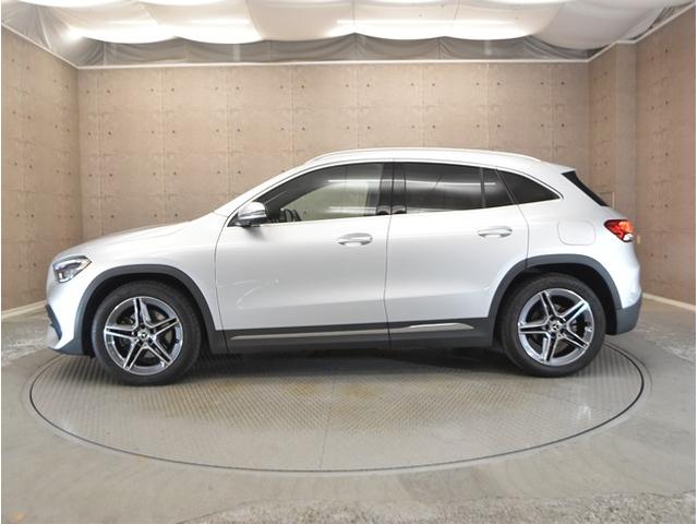 ＧＬＡクラス ＧＬＡ２００ｄ　４マチック　ＡＭＧライン　アンビエントライト　アダクティブクルーズコントロール　衝突軽減ブレーキ　ブラインドスポットモニター　シートヒーター　ハーフレザー　ＡＭＧホイール　ドライブレコーダー（15枚目）