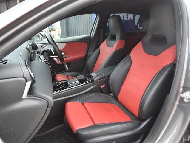 Ａクラス Ａ２００ｄ　ＡＭＧレザーエクスクルーシブパッケージ　サンルーフ　ワンオーナー　パワーシート　レザーシート　衝突軽減ブレーキ　アダクティブクルーズコントロール　ブラインドスポットモニター　アンビエントライト（9枚目）